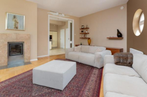 Orlowo Park - Spacious Apartment with Winter Garden by Noclegi Renters